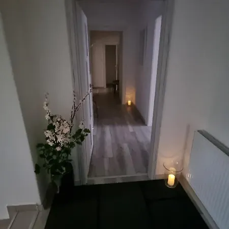 Centrum Mudronova Apartment *